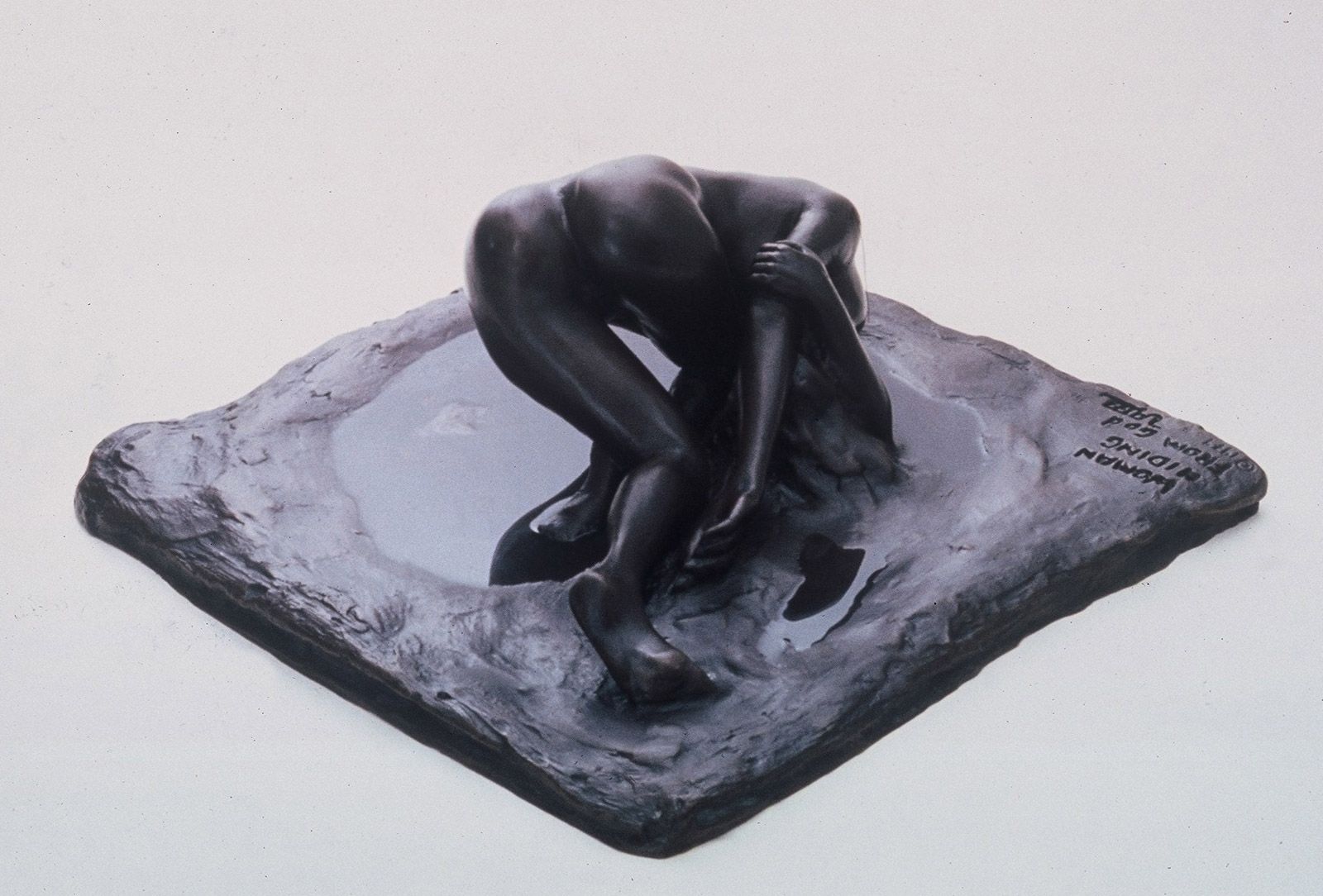 la femme qui se cache de dieu-bronze -Paris-75